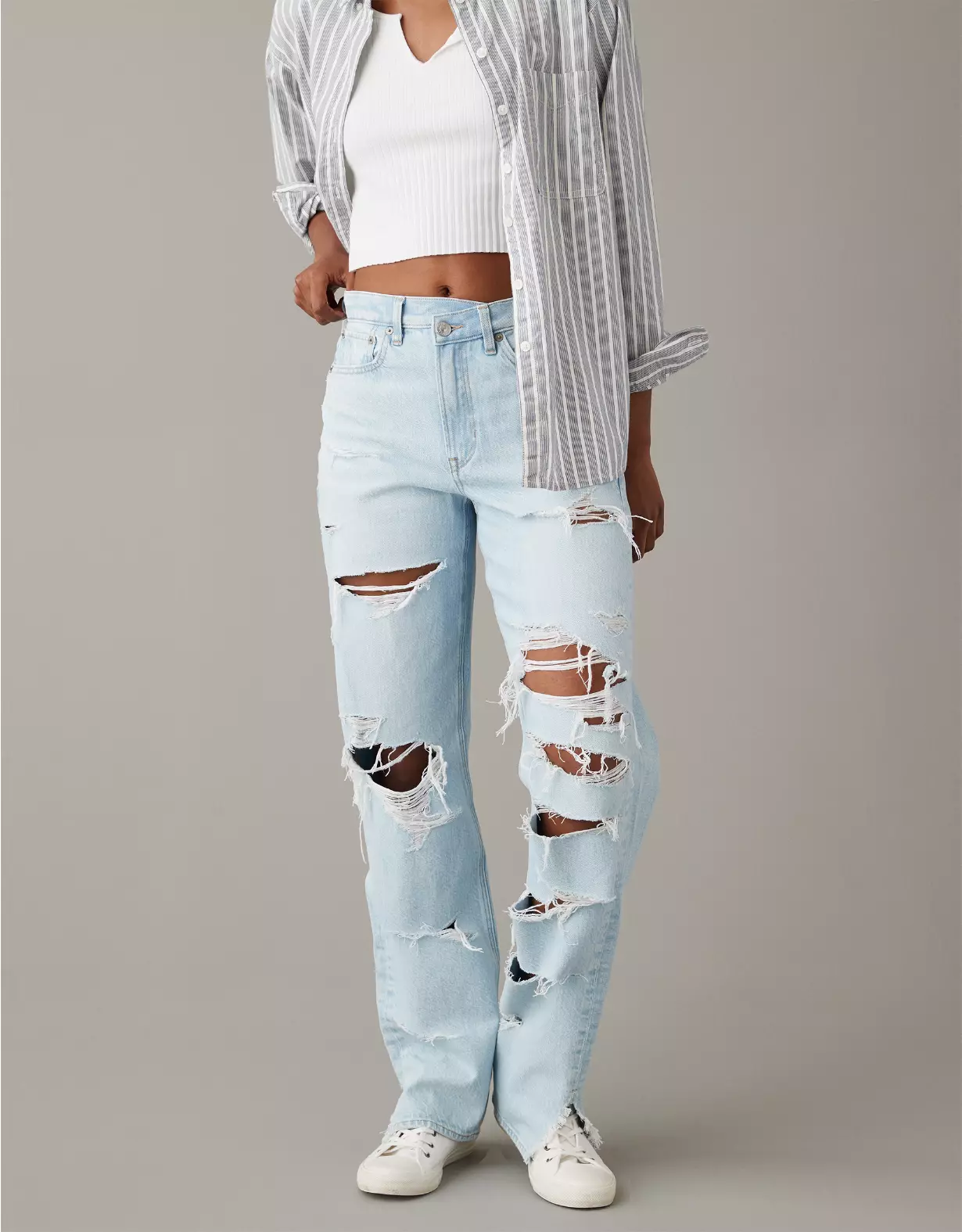 AE Strigid Super High-Waisted Baggy Straight Jean 3 AE Strigid Super High-Waisted Baggy Straight Jean