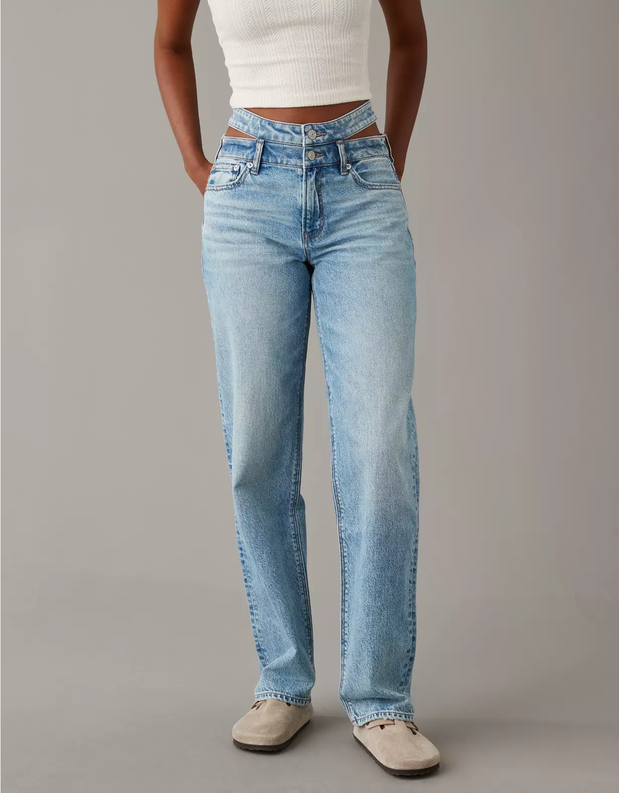 AE Strigid Super High-Waisted Baggy Straight Cut-Out Jean 3 AE Strigid Super High-Waisted Baggy Straight Cut-Out Jean
