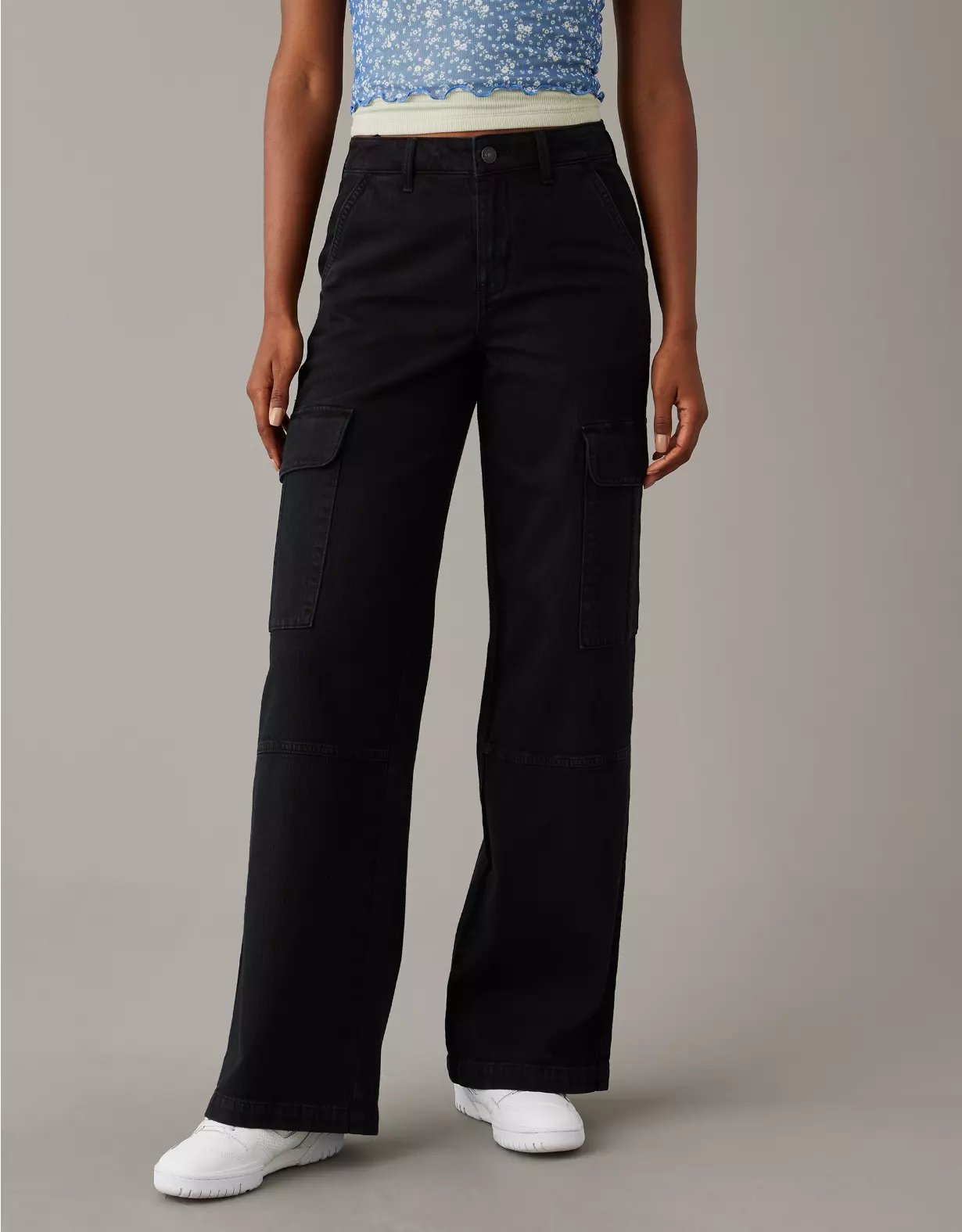 AE Stretch Super High-Waisted Baggy Wide-Leg Cargo Pant 3 AE Stretch Super High-Waisted Baggy Wide-Leg Cargo Pant