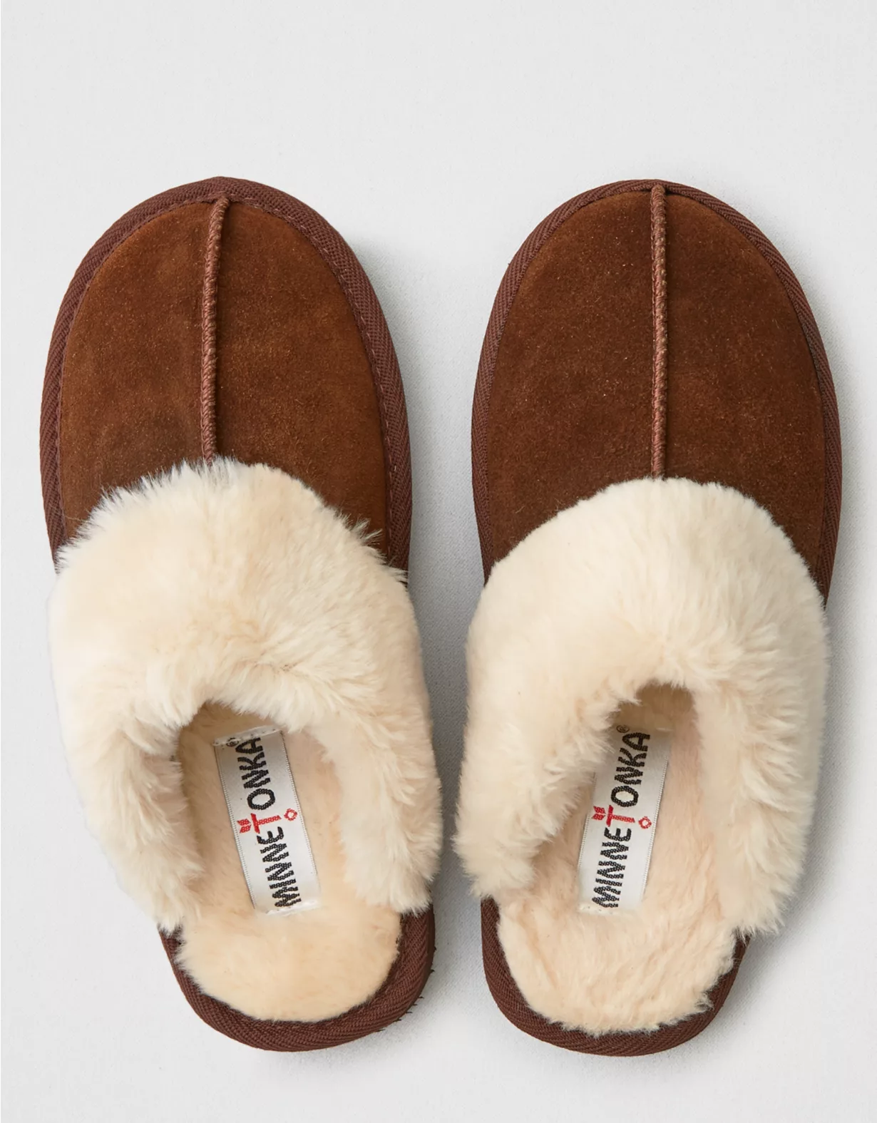 Minnetonka Women's Chesney Scuff Slipper 4 Minnetonka Women's Chesney Scuff Slipper - Image 2